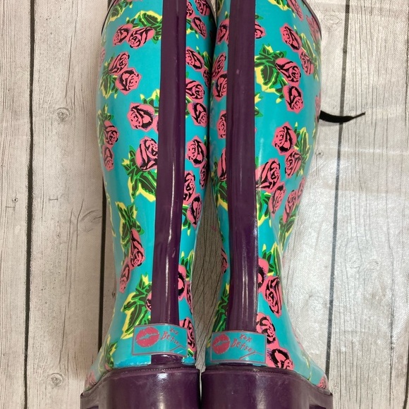 Betsey Johnson Rain Boots - Picture 8 of 12